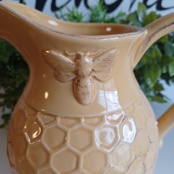 Bee Inspired Embossed Honeycomb Ceramic Pitcher | 5 Cup Capacity | Golden Yellow - Picture 3 of 7